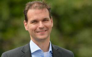 Dr. Carsten Euwens Dr. Carsten Euwens